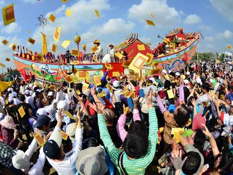 苏厝真护宫王船祭盛况(往年照片)(南市观旅局提供)