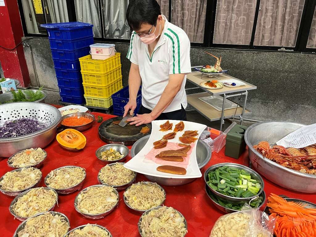 「臺南400‧流動的盛宴─來辦桌」系列報導7 善化「新萬香」大廚李益仲，餐廳外燴一手包，雙軌並進的精彩