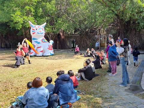 安平树屋与Niau一起欣赏表演_0