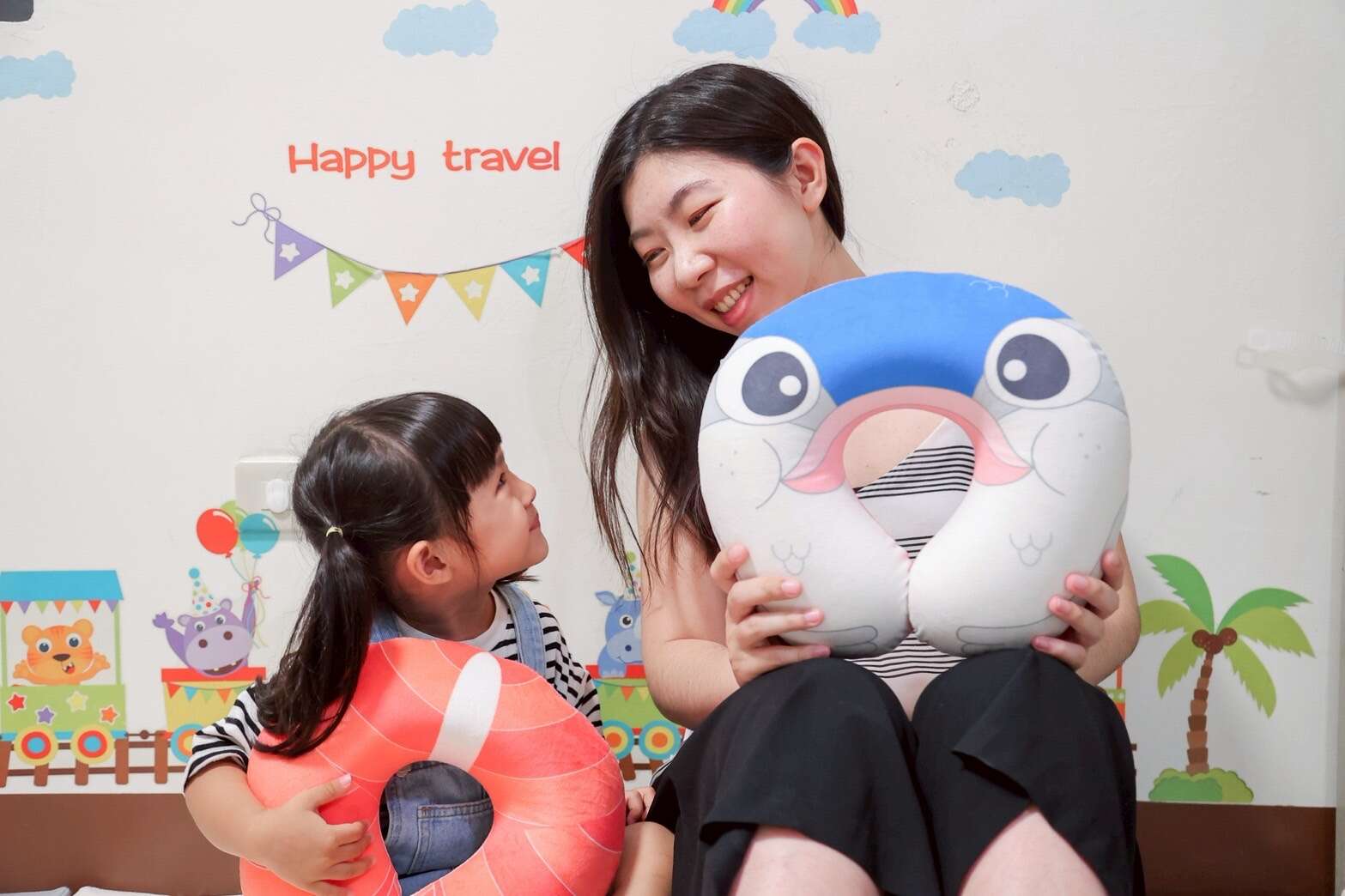 魚頭君U型記憶枕_大人小孩都喜歡