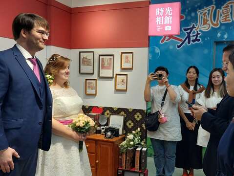 云管处徐处长及观旅局丁专委协助证婚仪式