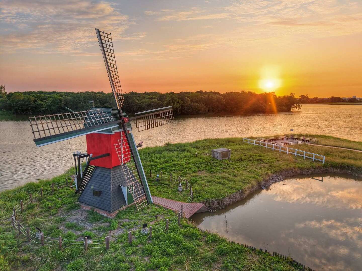 到德元埤荷蘭村，體驗宛如置身歐洲鄉村的異國風情