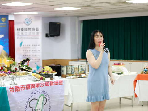 纽台国际厨艺文化交流协会郑婷文会长(赛事委员会主席)致词