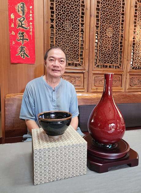 「臺南奇人帶路」系列報導25 黃怡文成立鼎甲窯,鑽研經典釉色,獨創茶席專題,作品出窯萬彩