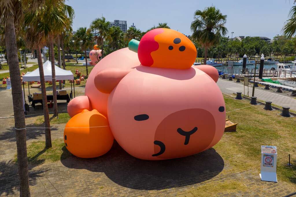 2025卡比胖拉出沒注意！臺南萌翻天 9月13日登陸安平漁人碼頭 泡湯吃美食萌翻全場