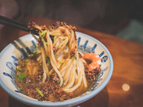担仔面