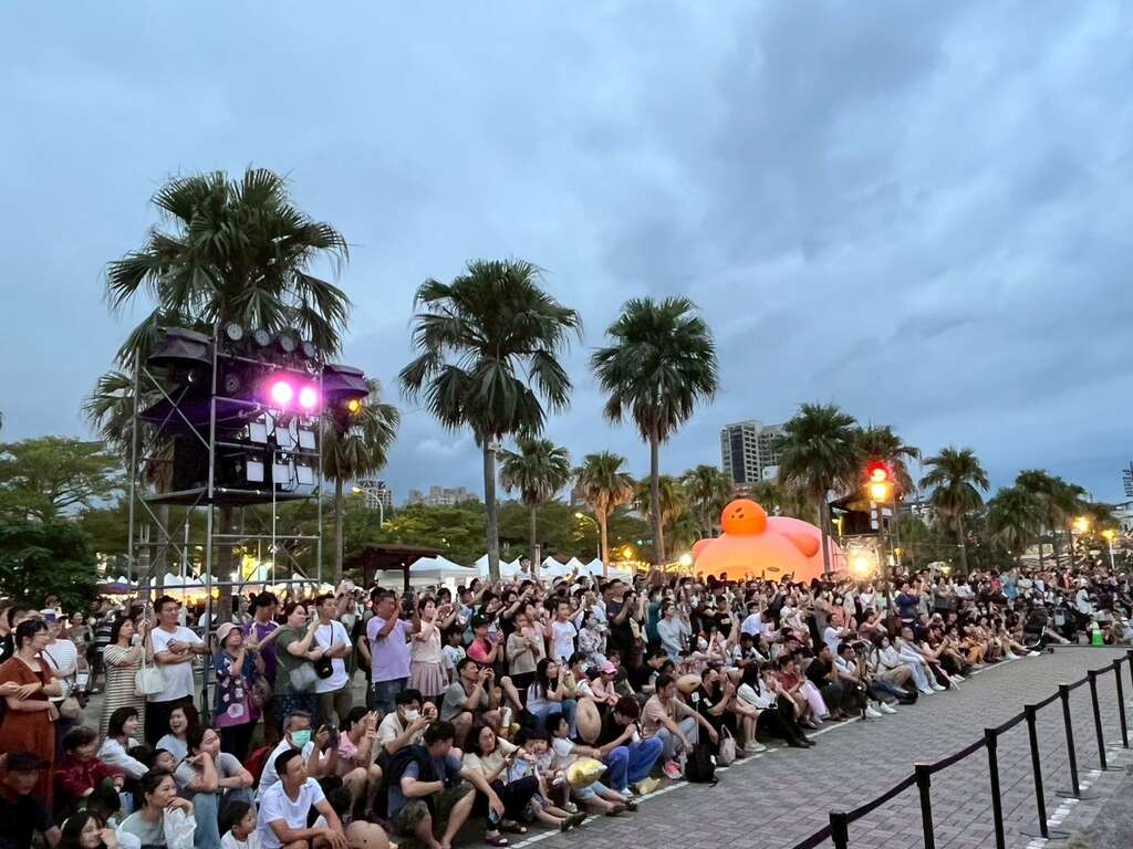卡比胖拉魅力爆棚參觀人次逾20萬 因應颱風來襲 若安平地區預估風力達六級 將提前撤收以維安全