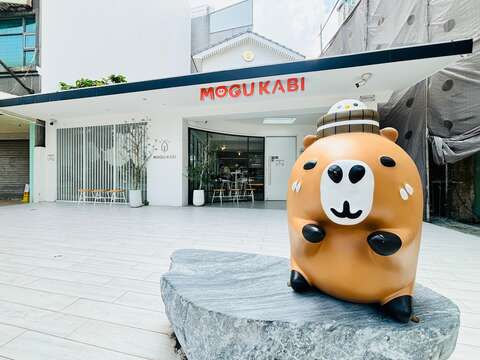 2025卡比胖拉出没注意-指定打卡点MOGU_KABI夏威夷豆塔店