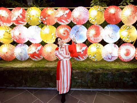 2025台南关子岭温泉美食节「大成殿」纸伞灯墙