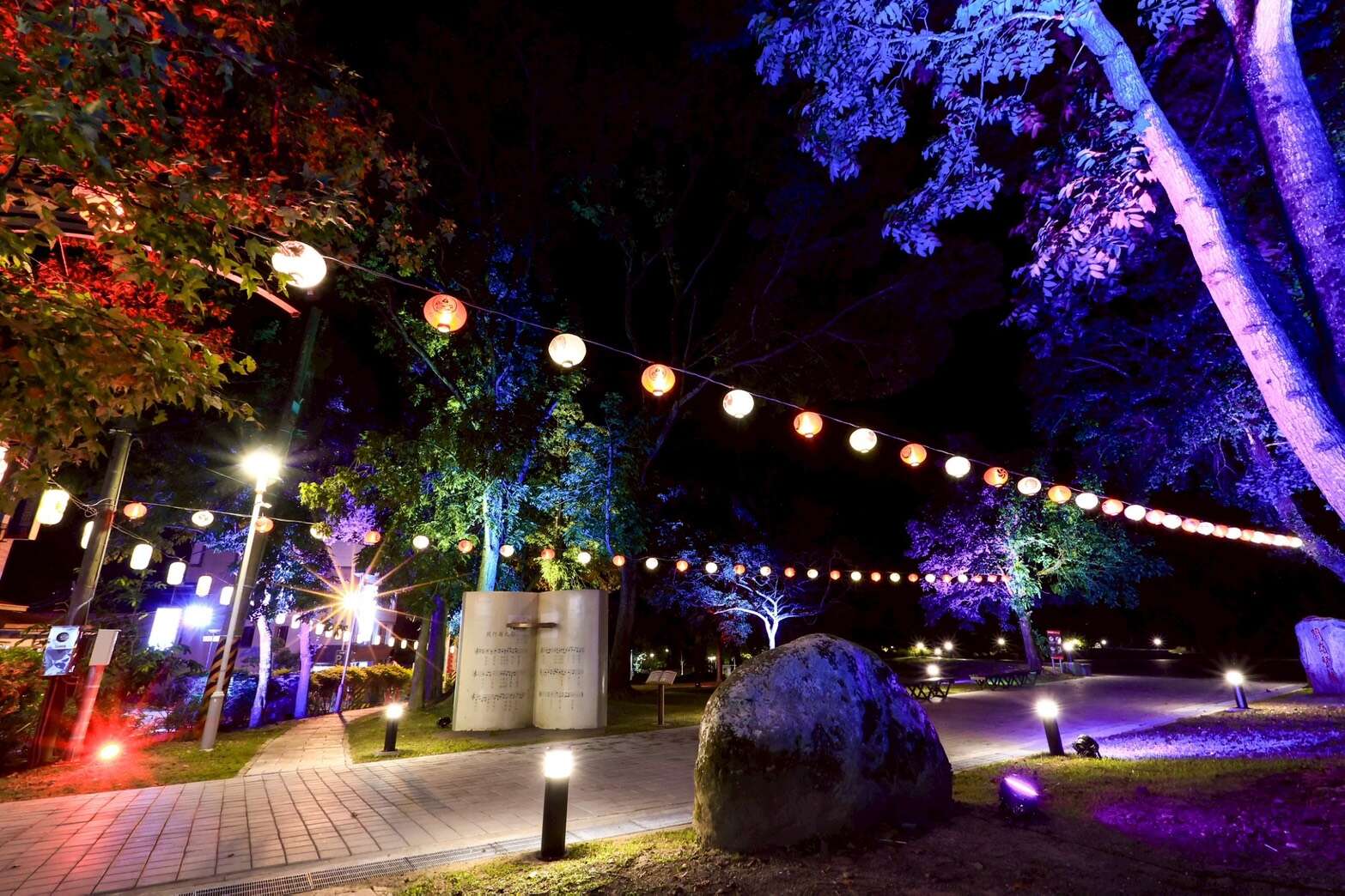 2025臺南關子嶺溫泉美食節「嶺頂公園」夜間燈飾