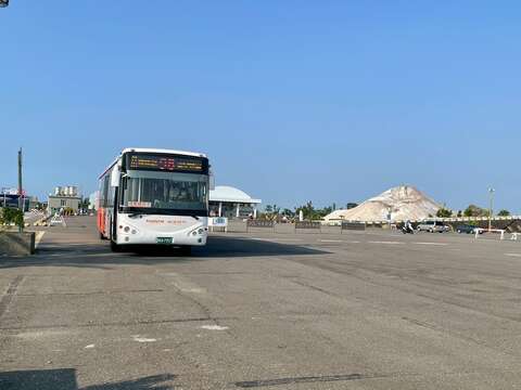 98府城台江线(赏鸟季加开自七股盐山发车)