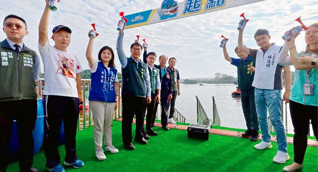 2025泳渡虎頭埤魚頭君領航，挑戰水陸雙鐵新體驗