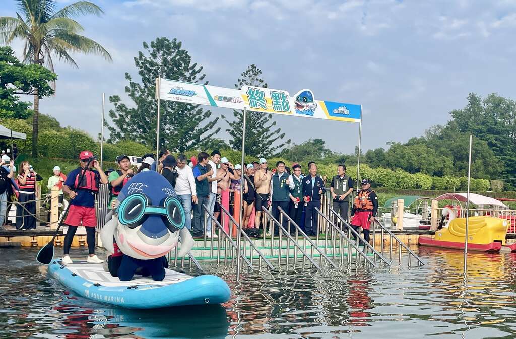 2025泳渡虎頭埤魚頭君領航，挑戰水陸雙鐵新體驗