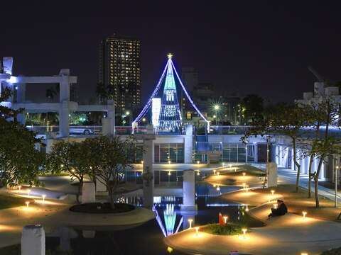 河乐灯区圣诞树