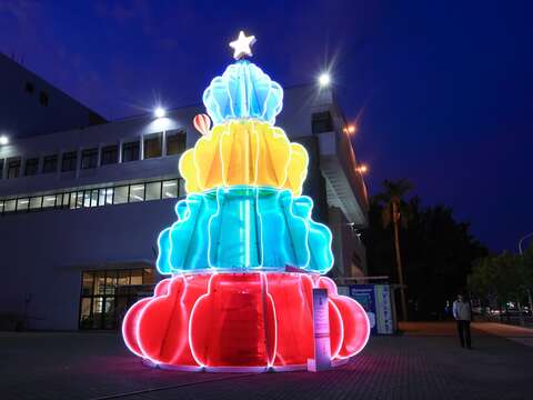 新营文化中心圣诞树