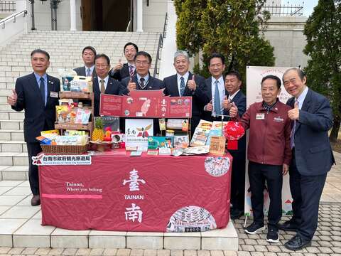 台湾虎航熊本首航午宴会场展示台南观光物产