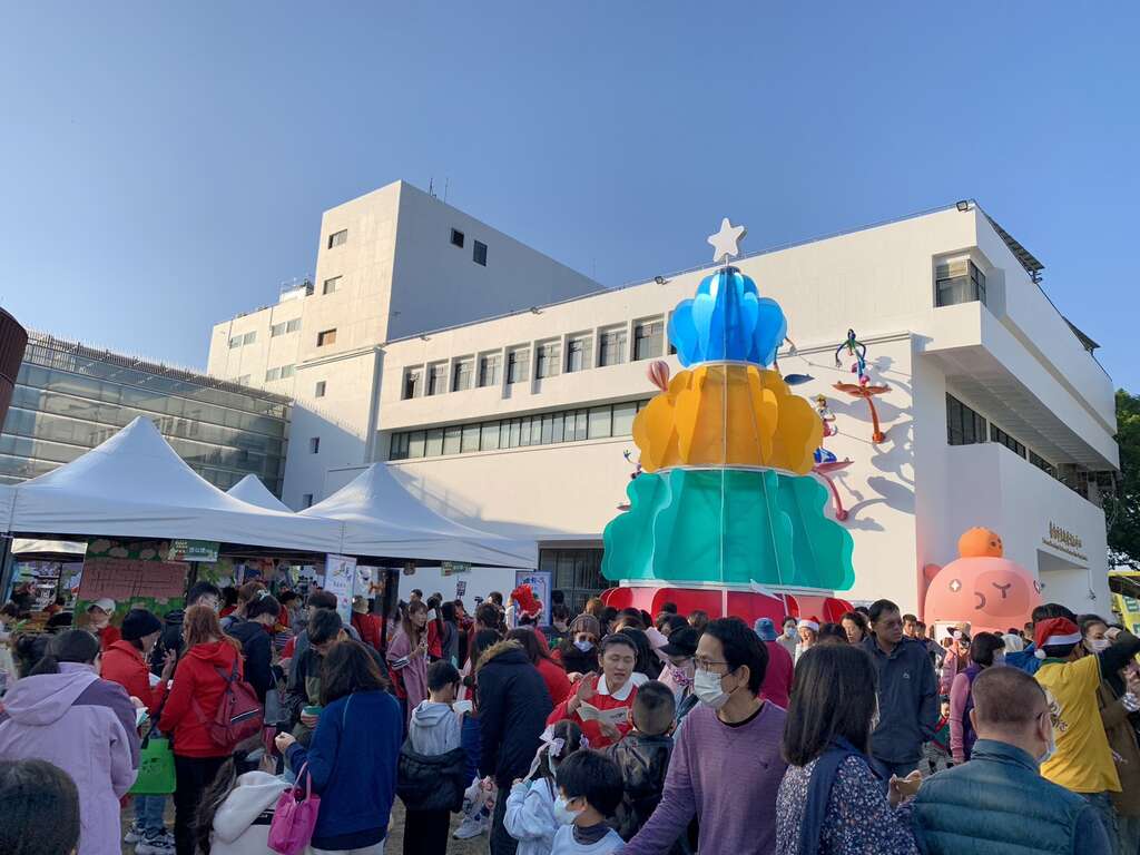 2025台南聖誕燈節「聖誕星光．喜樂滿城」 溪南溪北接力歡喜聖誕報佳音