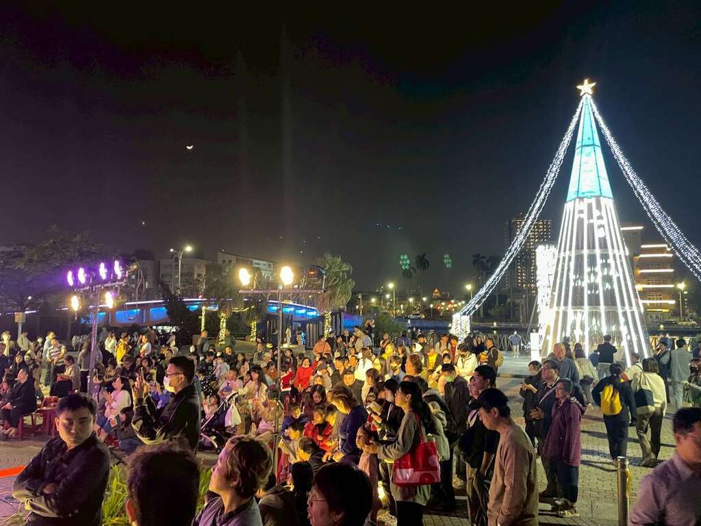 2025台南聖誕燈節「聖誕星光．喜樂滿城」 溪南溪北接力歡喜聖誕報佳音