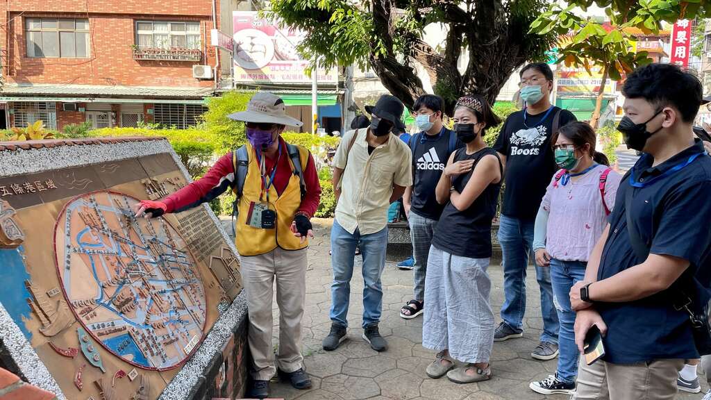 走春新玩法！用雙腳感受台南年味，春節散步導覽加開登場！