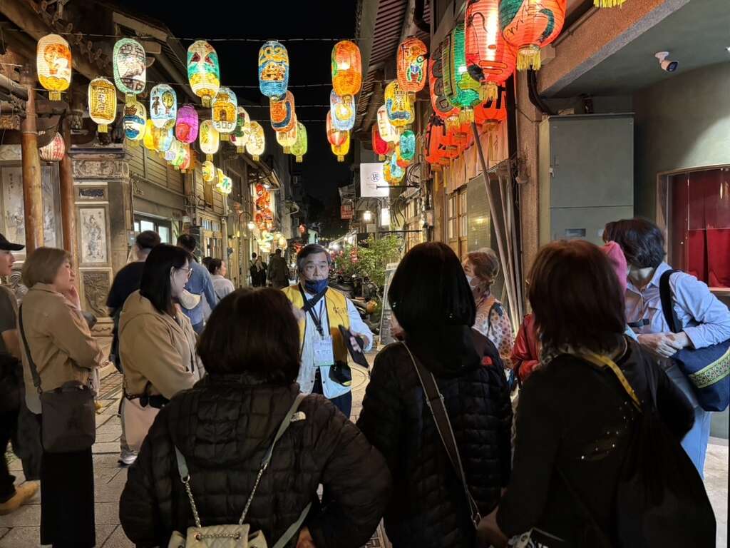 走春新玩法！用雙腳感受台南年味，春節散步導覽加開登場！