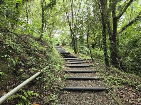 碧云寺後山步道