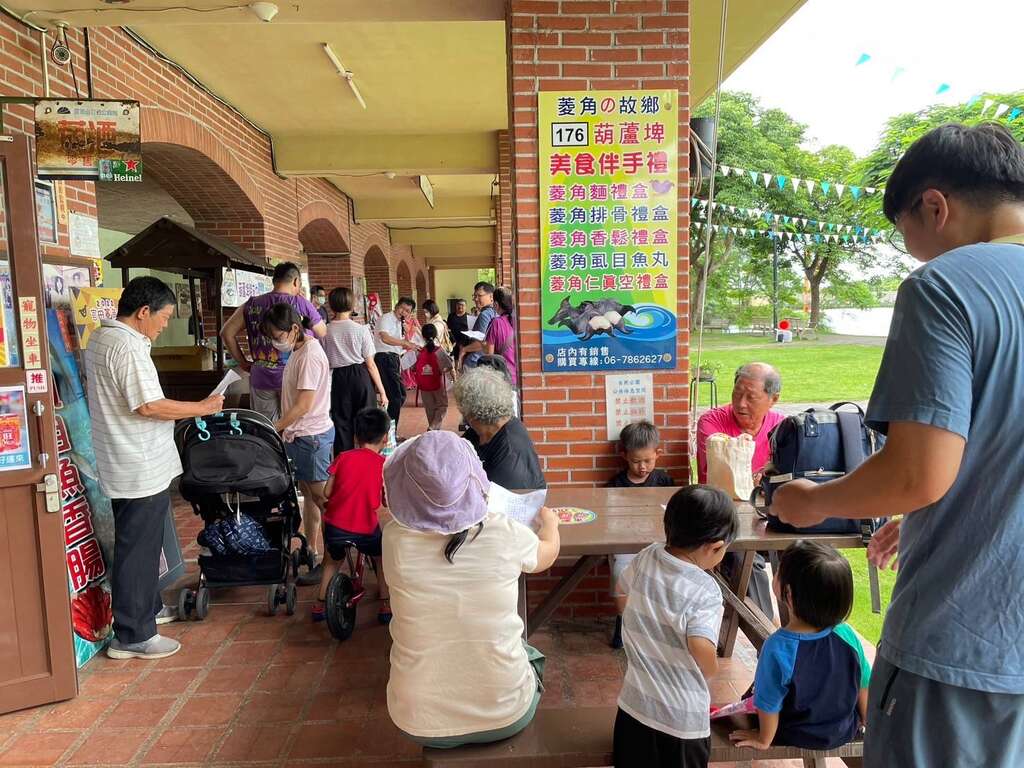 初二回娘家走春趣 臺南「神馬龍舞」迎新春