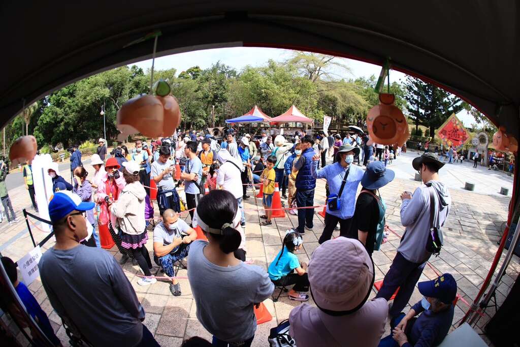 萌力衝擊！臺南「卡比胖拉」小提燈首日(2/27)人氣爆棚 2月28日還有一天 領燈攻略一次看