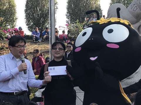 2018虎头埤元旦升旗暨健行活动_头奖「台南-日本大阪」来回机票得主