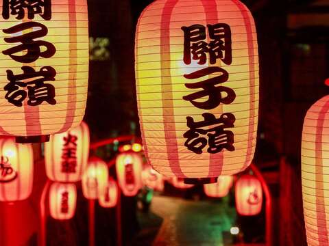 关子岭夜间浪漫氛围，适合泡汤後漫步温泉乡