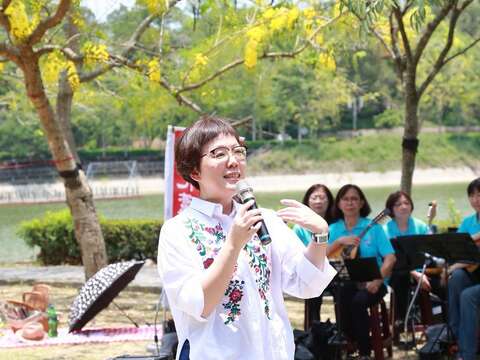 许多贵宾出席记者会，为阿勃勒生态季气势站台