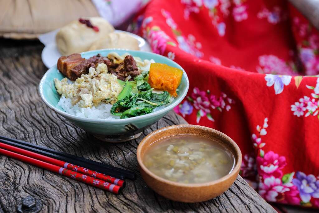 後壁区-割稻饭