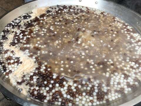 The freshly cooked tapioca