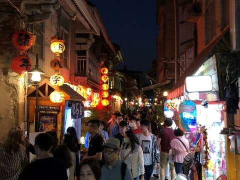 The view of Shengnong Street (1)