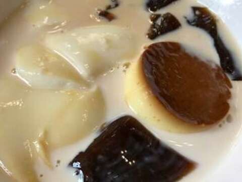 布丁仙草牛乳豆花