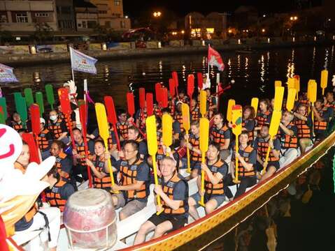 International Dragon Boat Championships Start