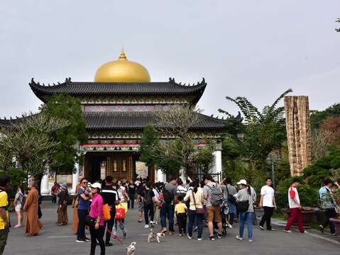 鼠年过年玄空法寺涌入参拜人潮