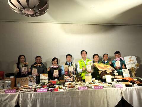 市長與議員共同行銷台南旅宿及蘭展