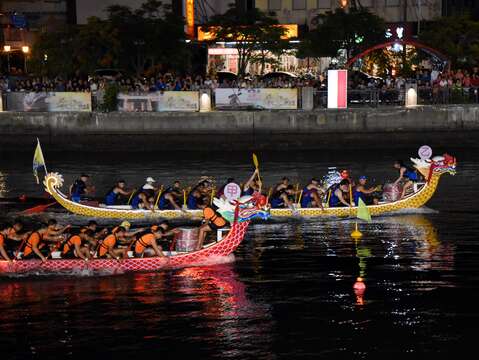 安平運河夜間龍舟競賽