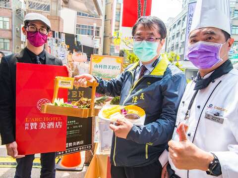 吃着好运旺来餐，漫游台南遇见全糖的甜蜜幸福