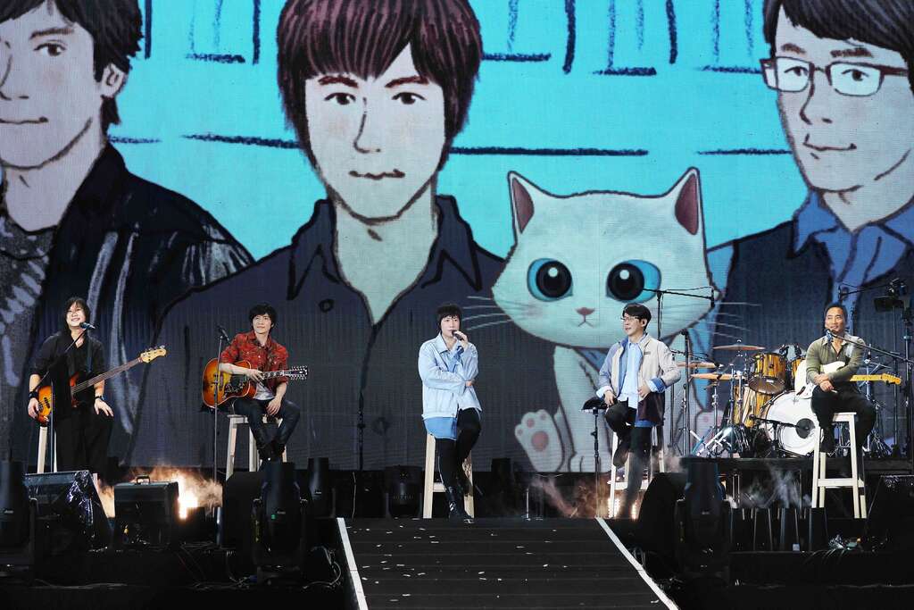 万人同日live庆生