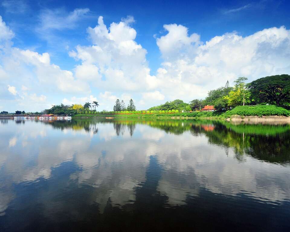 虎头埤湖光山色美景