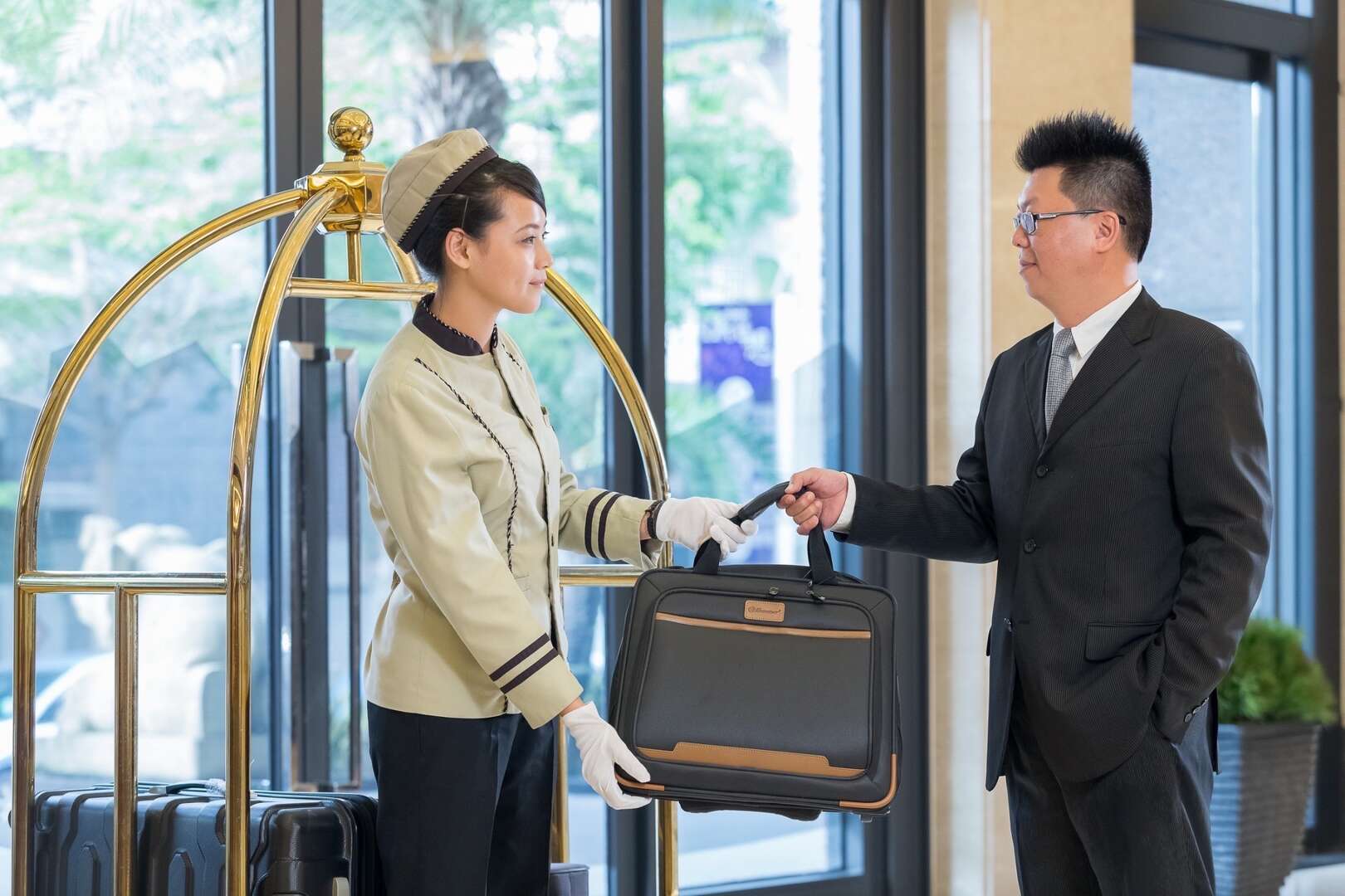 入口接待