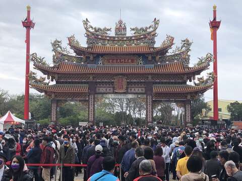 04.鹿耳門天后宮湧進大批祈福香客