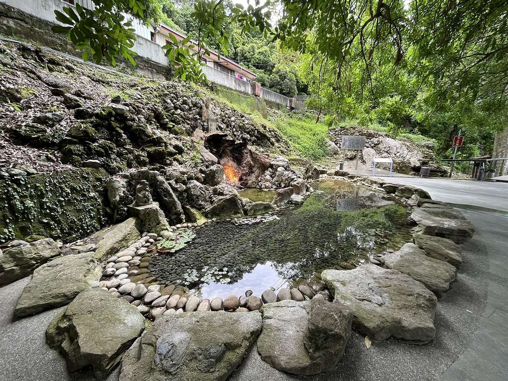 关子岭水火同源池