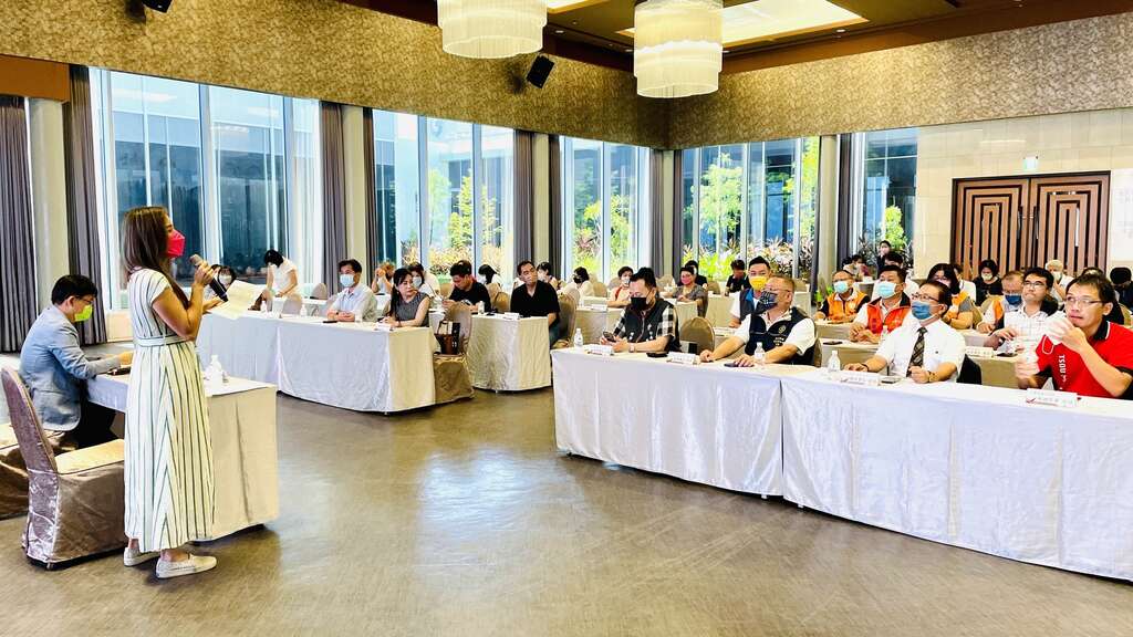 各协会交流并分享宝贵经验