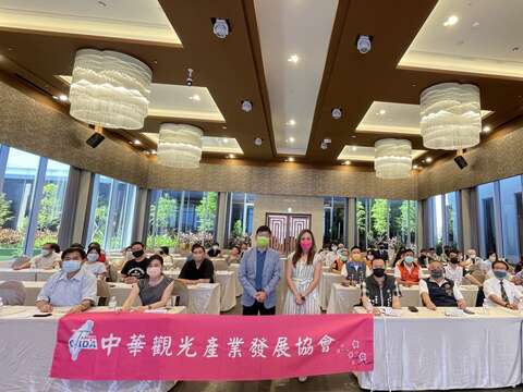 中華觀光產業發展協會參訪台南座談會大合照