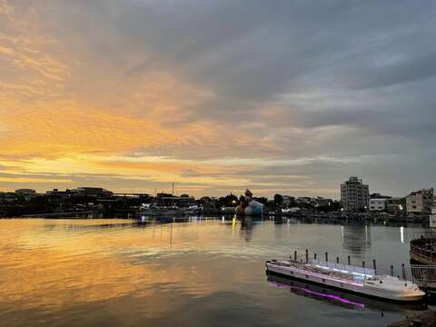 安平夕陽照