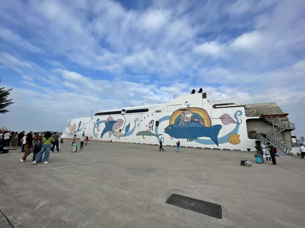 台南观旅局说明丽娜轮暂时停航处理进度-丽娜轮照片