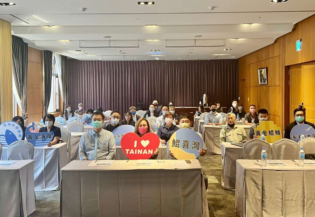 喜树湾里合作开发案招商说明会大合照
