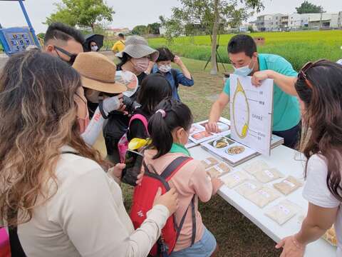 參加民眾認識稻米推廣食農教育